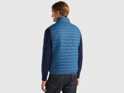 Sleeveless puffer jacket with recycled wadding