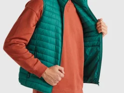 Sleeveless puffer jacket with recycled wadding