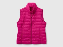 Sleeveless puffer jacket with recycled wadding
