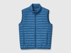 Sleeveless puffer jacket with recycled wadding