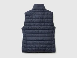 Sleeveless puffer jacket with recycled wadding