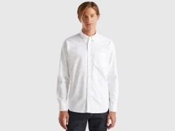Slim fit button-down shirt