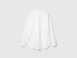 Slim fit button-down shirt