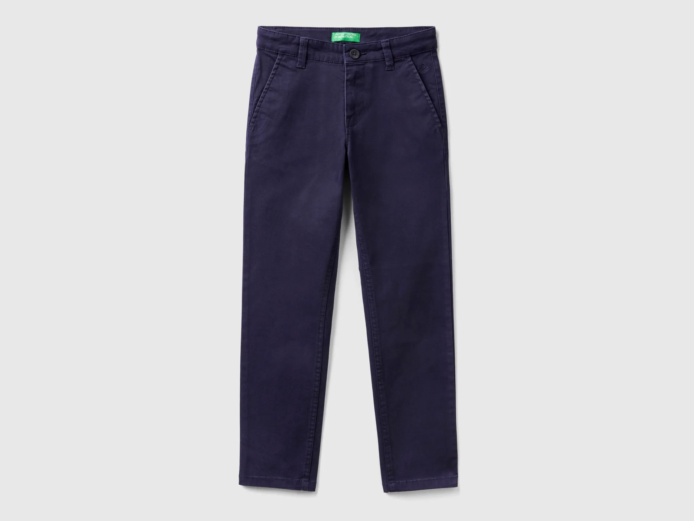 Slim fit chinos in stretch cotton