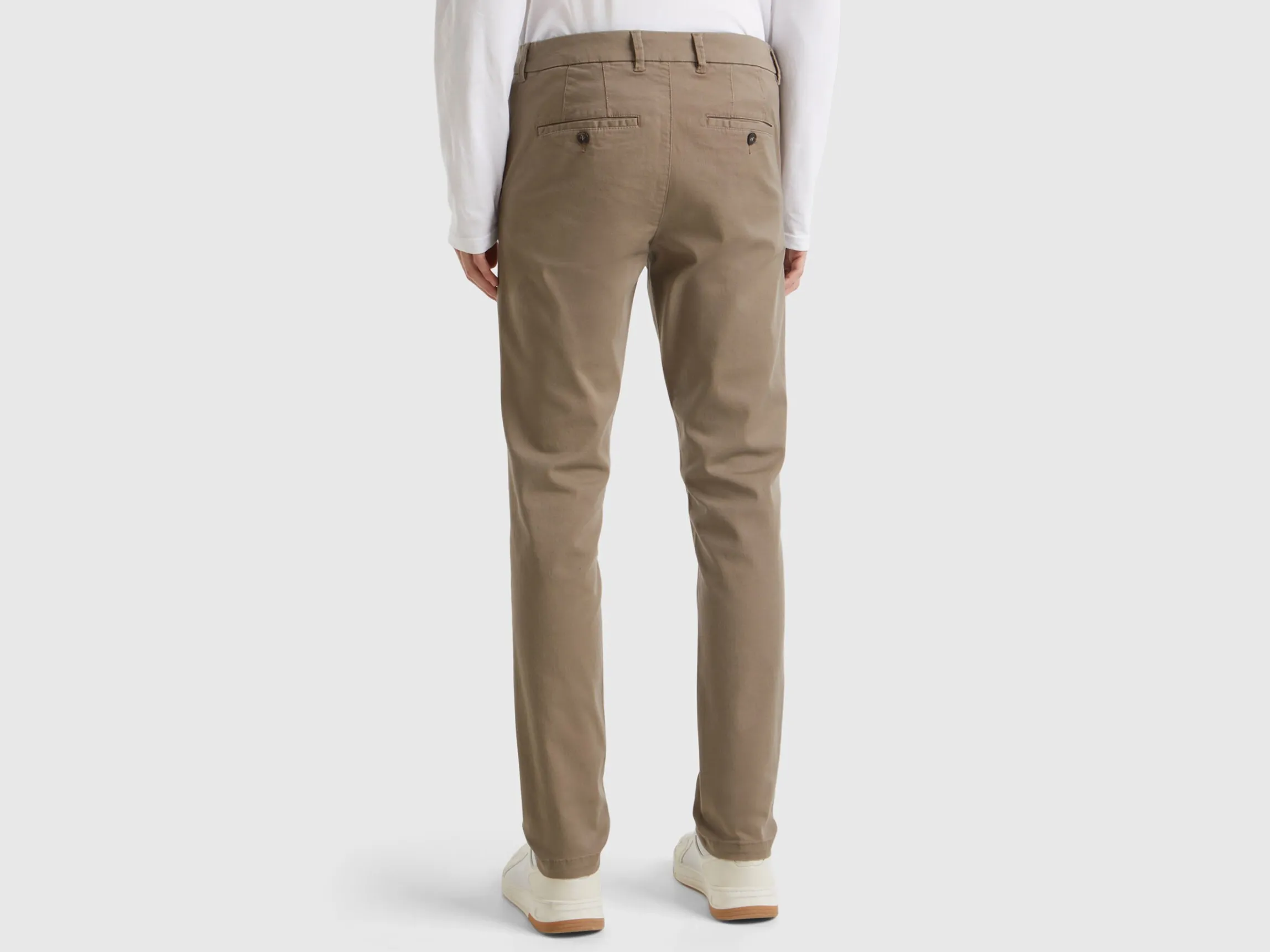 Slim fit chinos in stretch cotton