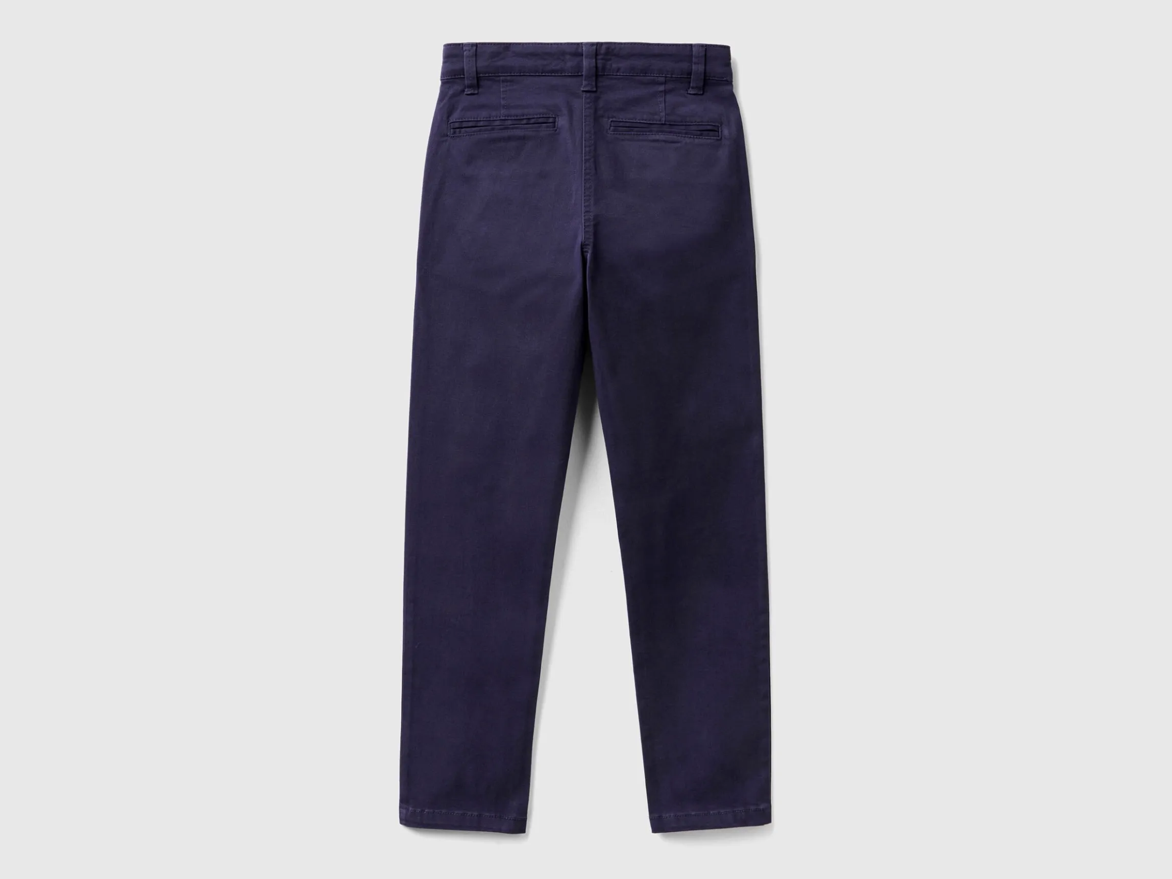 Slim fit chinos in stretch cotton