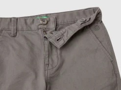 Slim fit chinos in stretch cotton