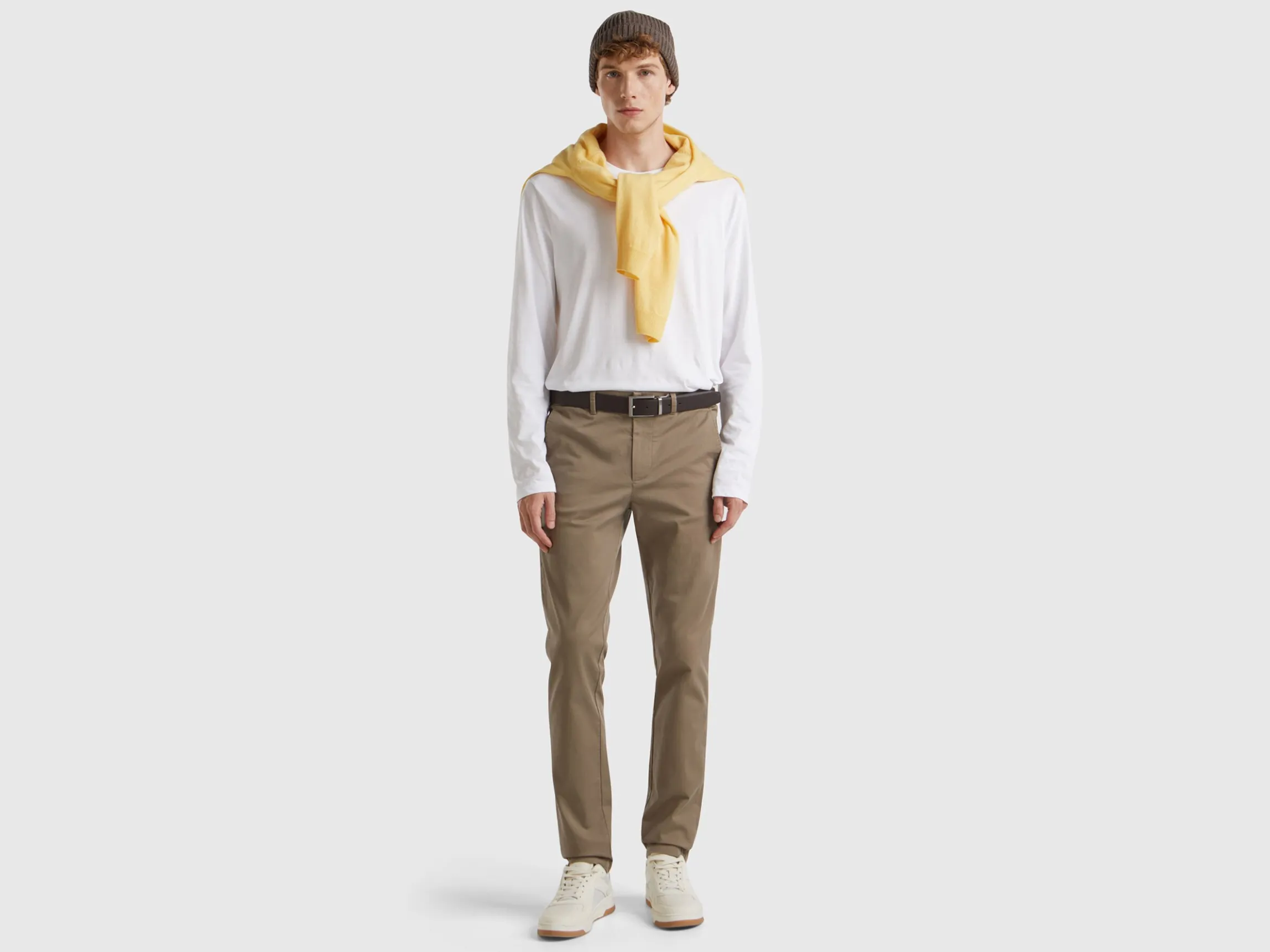 Slim fit chinos in stretch cotton