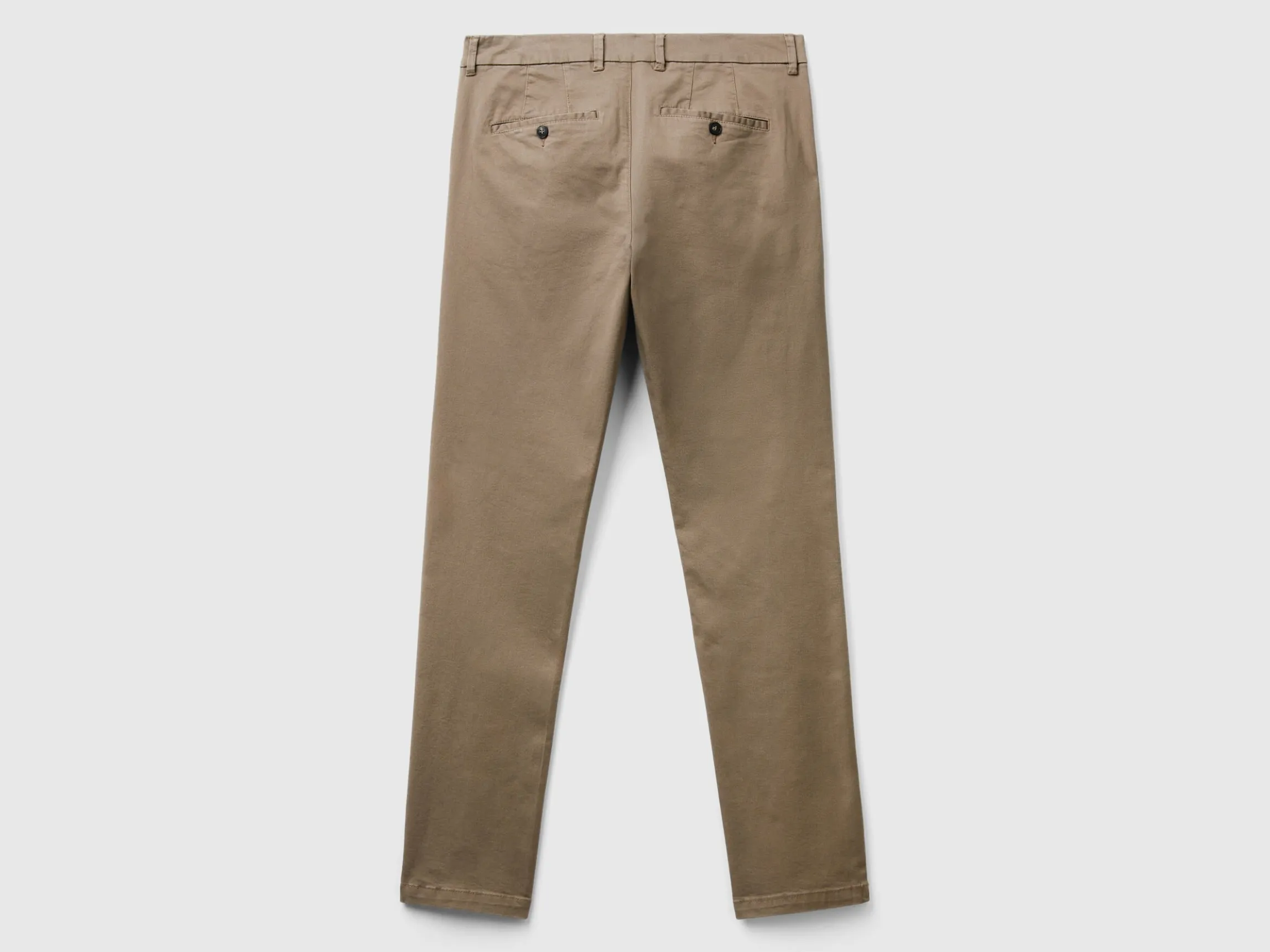 Slim fit chinos in stretch cotton