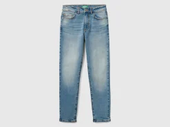 Slim fit high-waisted jeans