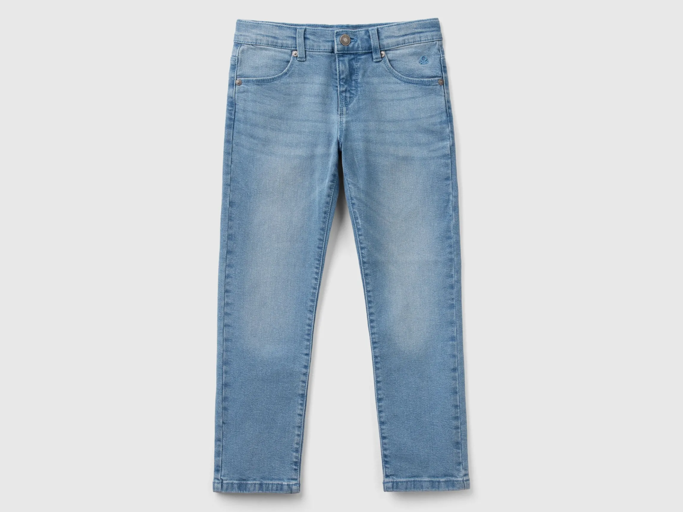 slim fit jeans