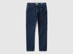 slim fit jeans
