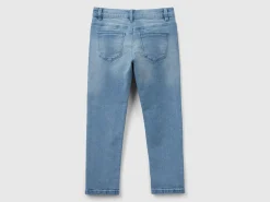slim fit jeans