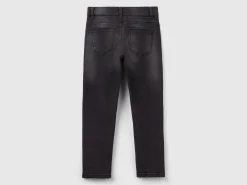 slim fit jeans