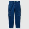 Slim fit jeans with big pockets