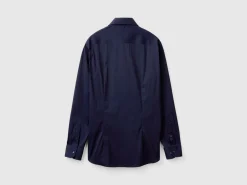 Slim fit shirt