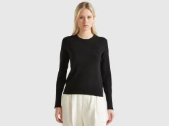 Slim fit sweater in viscose blend