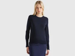 Slim fit sweater in viscose blend