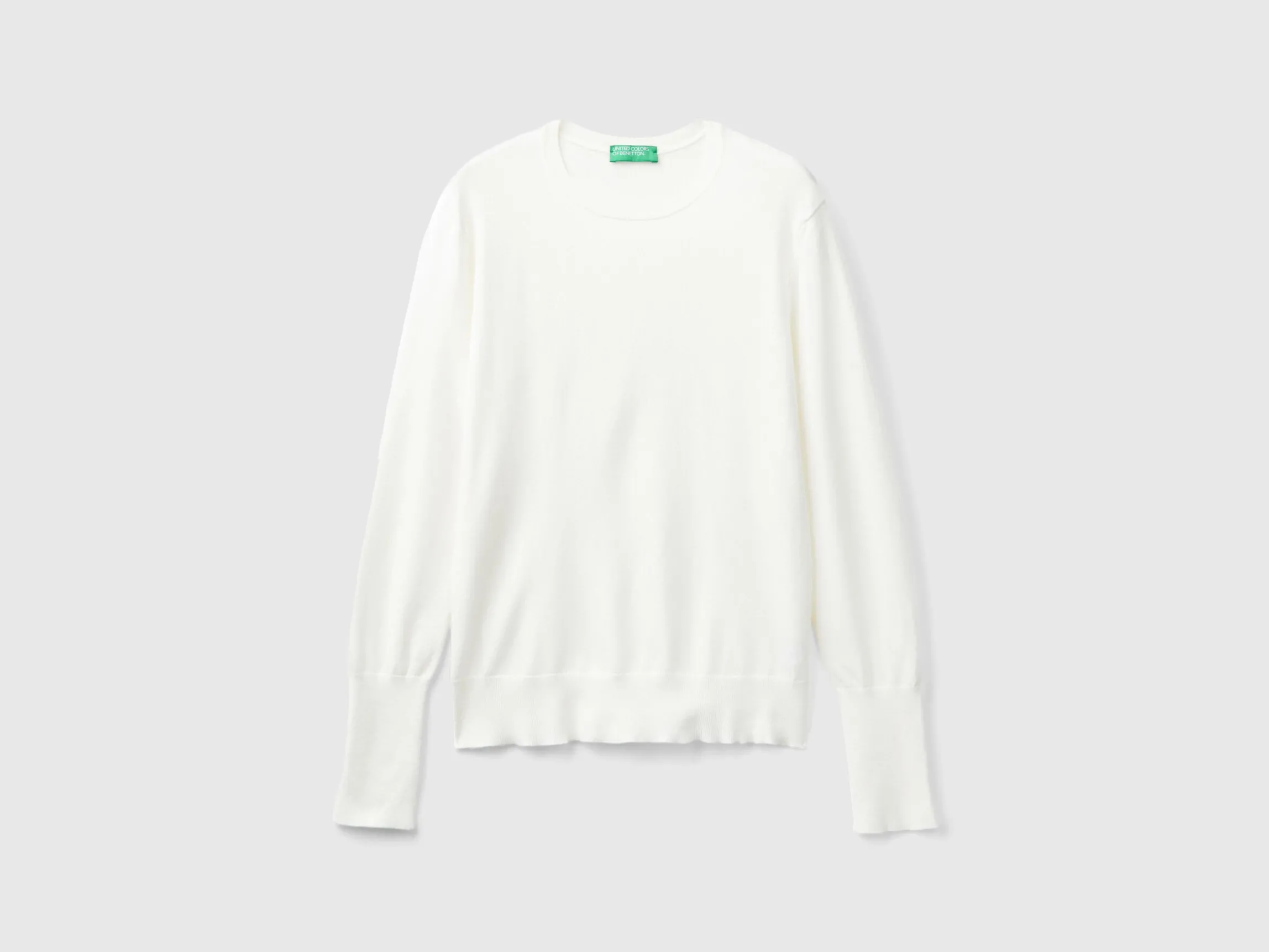Slim fit sweater in viscose blend