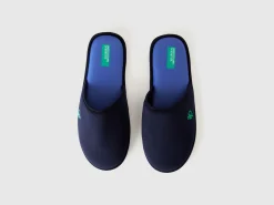 Slippers with logo