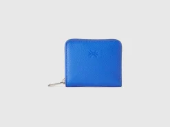 Small zip wallet