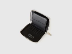 Small zip wallet