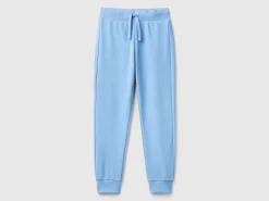 Sporty trousers with drawstring