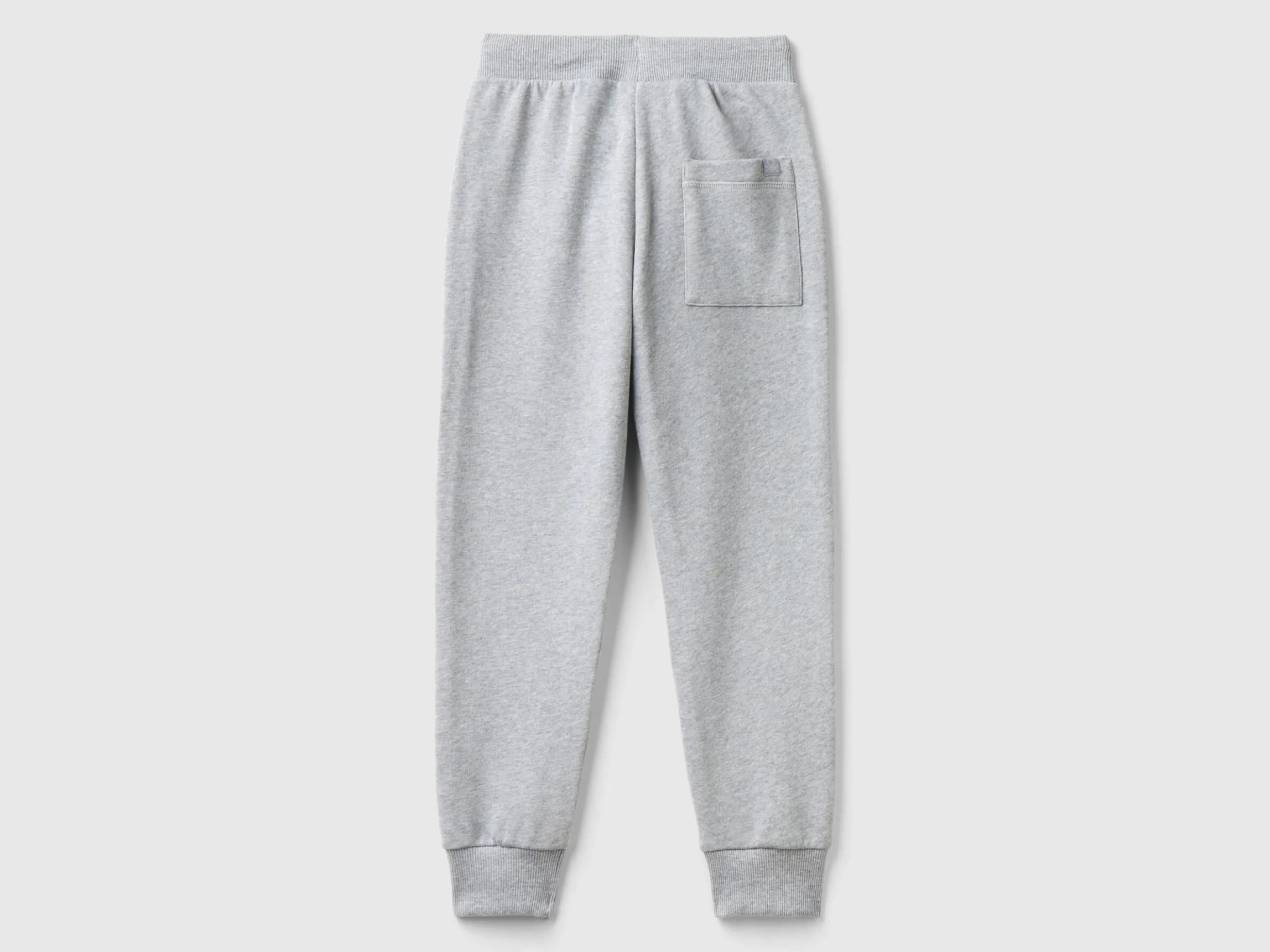 Sporty trousers with drawstring