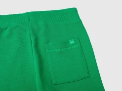 Sporty trousers with drawstring