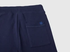 Sporty trousers with drawstring