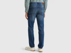 Straight fit jeans