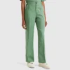 Straight leg trousers in pure linen