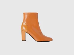 Stretch ankle boots with heels