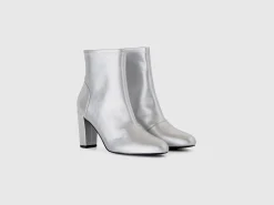 Stretch ankle boots with heels