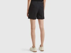 Stretch cotton bermudas