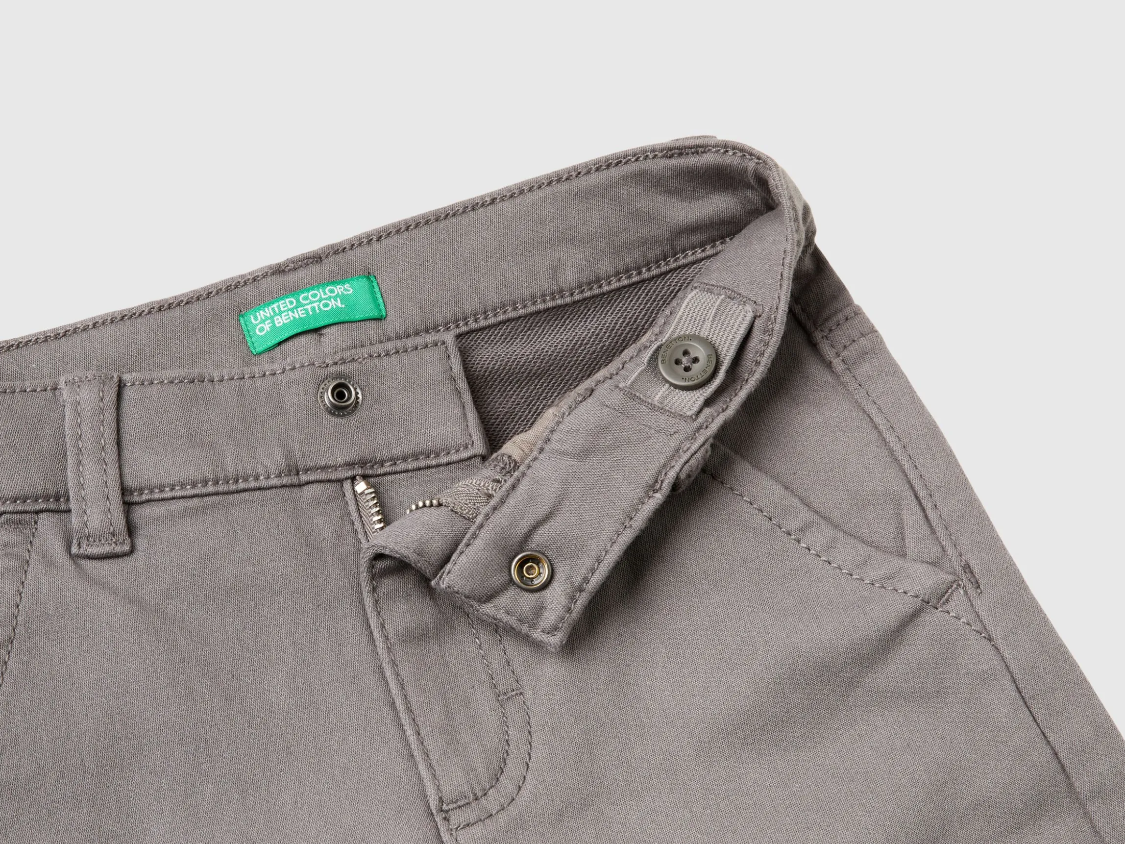 Stretch cotton trousers