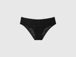 Stretch lace underwear