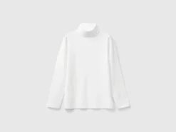 Stretch t-shirt with high neck