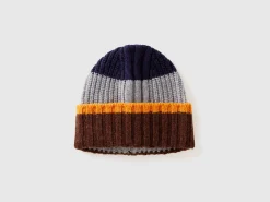 Striped cap in pure Shetland wool