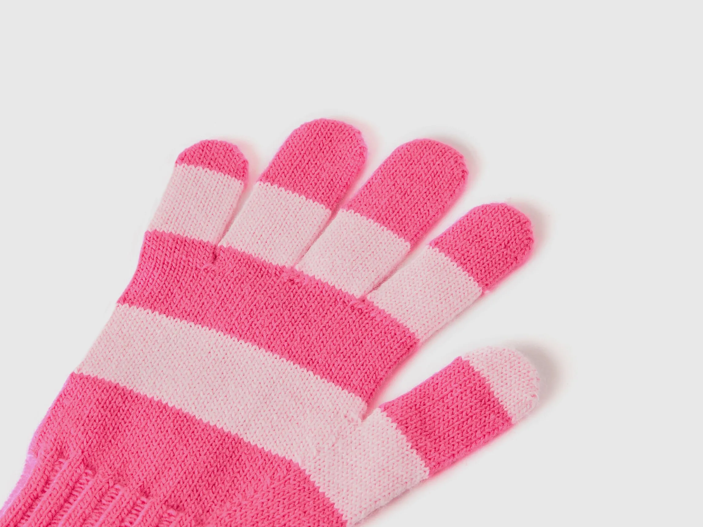 Striped knit gloves