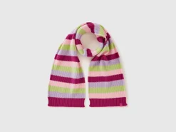 Striped knit scarf