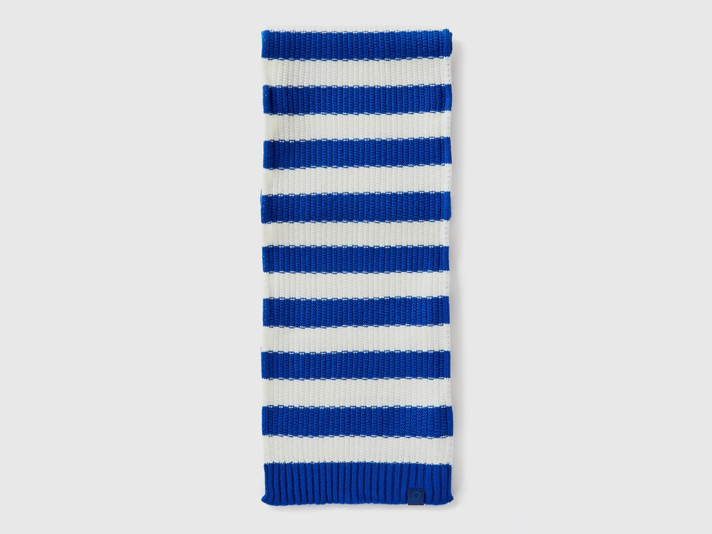 Striped knit scarf