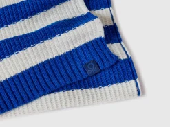 Striped knit scarf