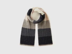 Striped scarf in pure Shetland wool