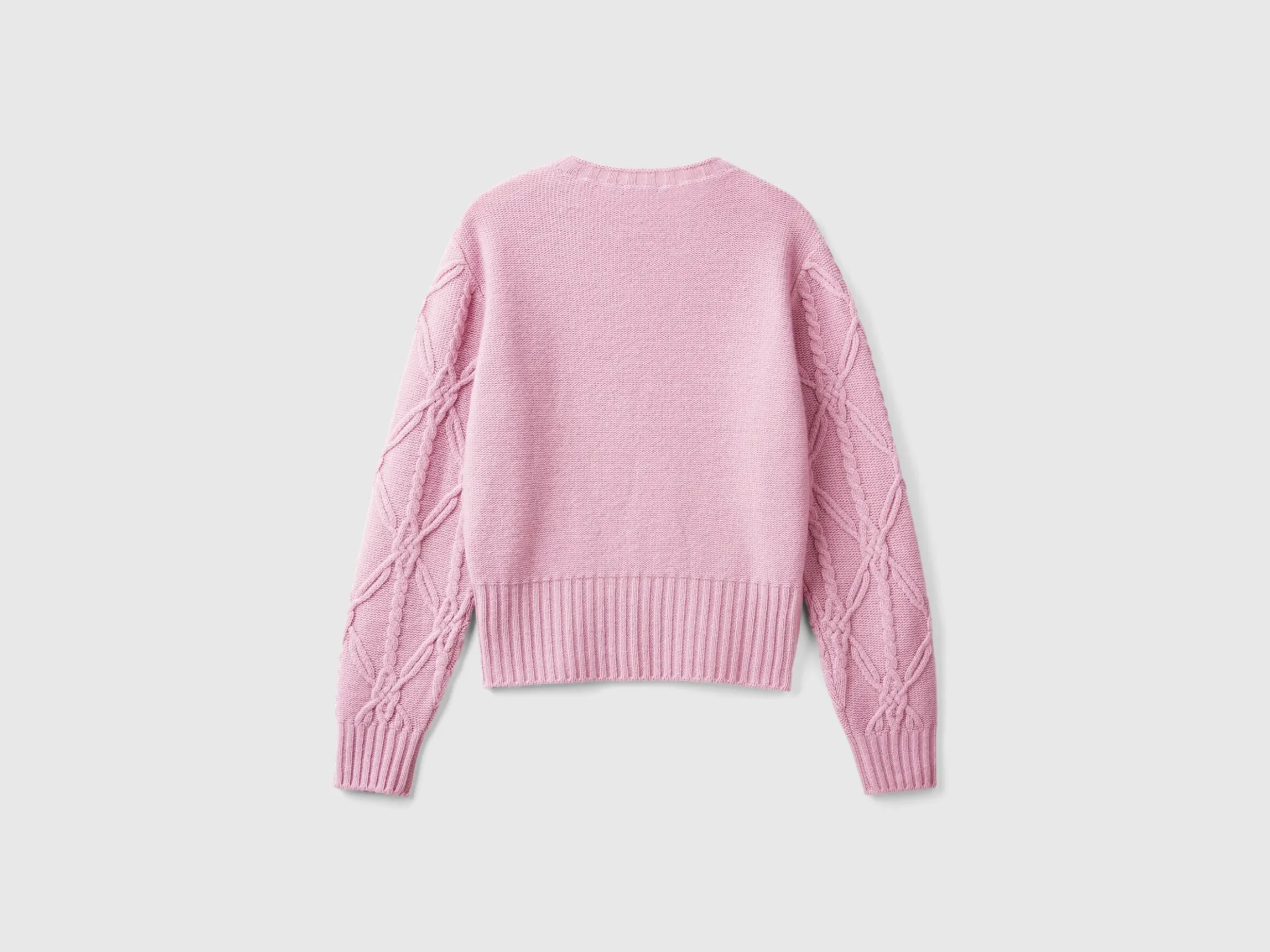 Sweater with cable knit