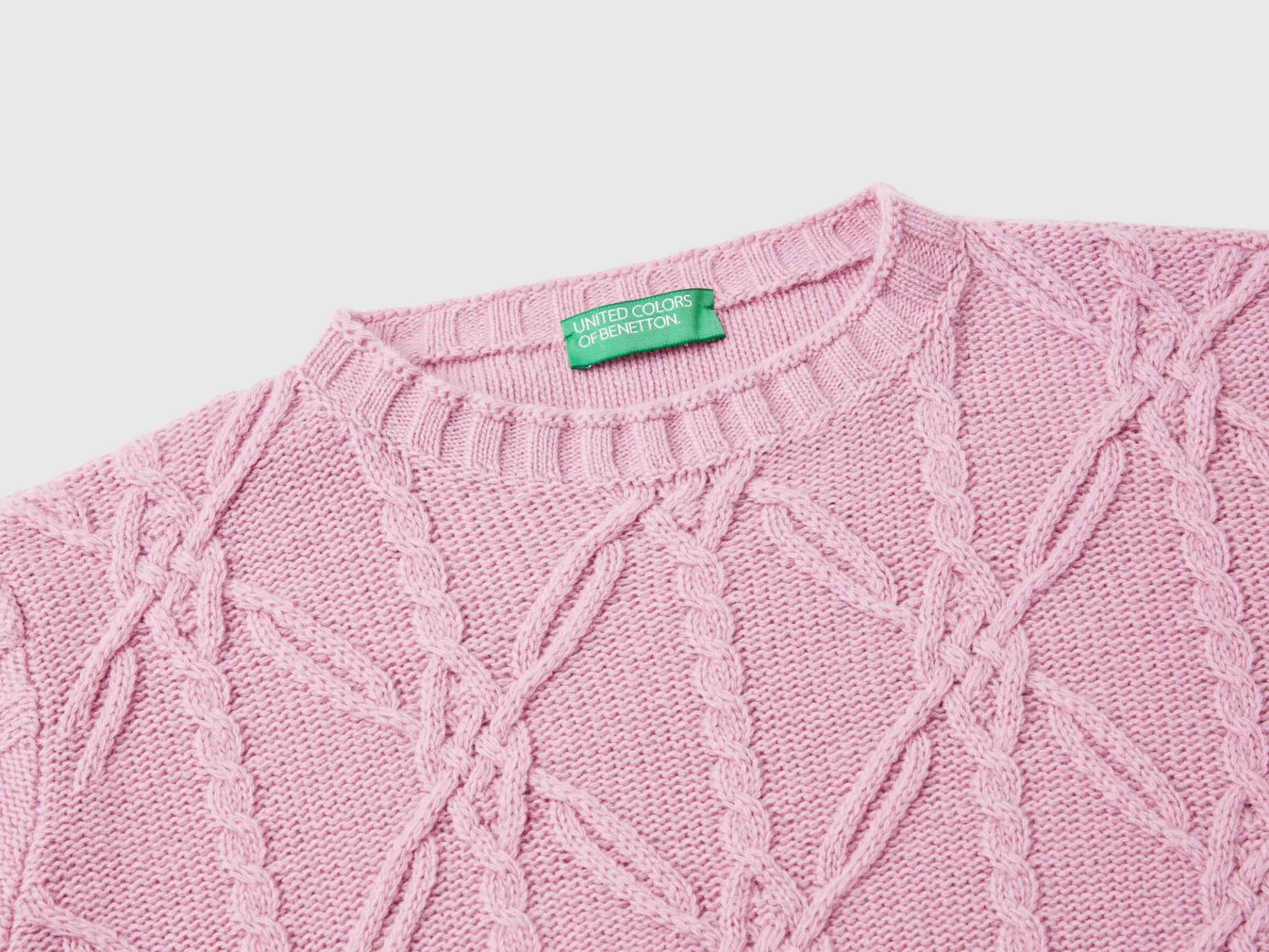 Sweater with cable knit
