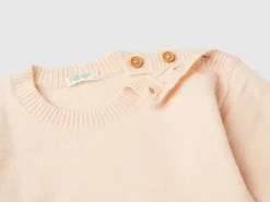 Sweater with cat embroidery