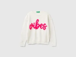 Sweater with fur graphic