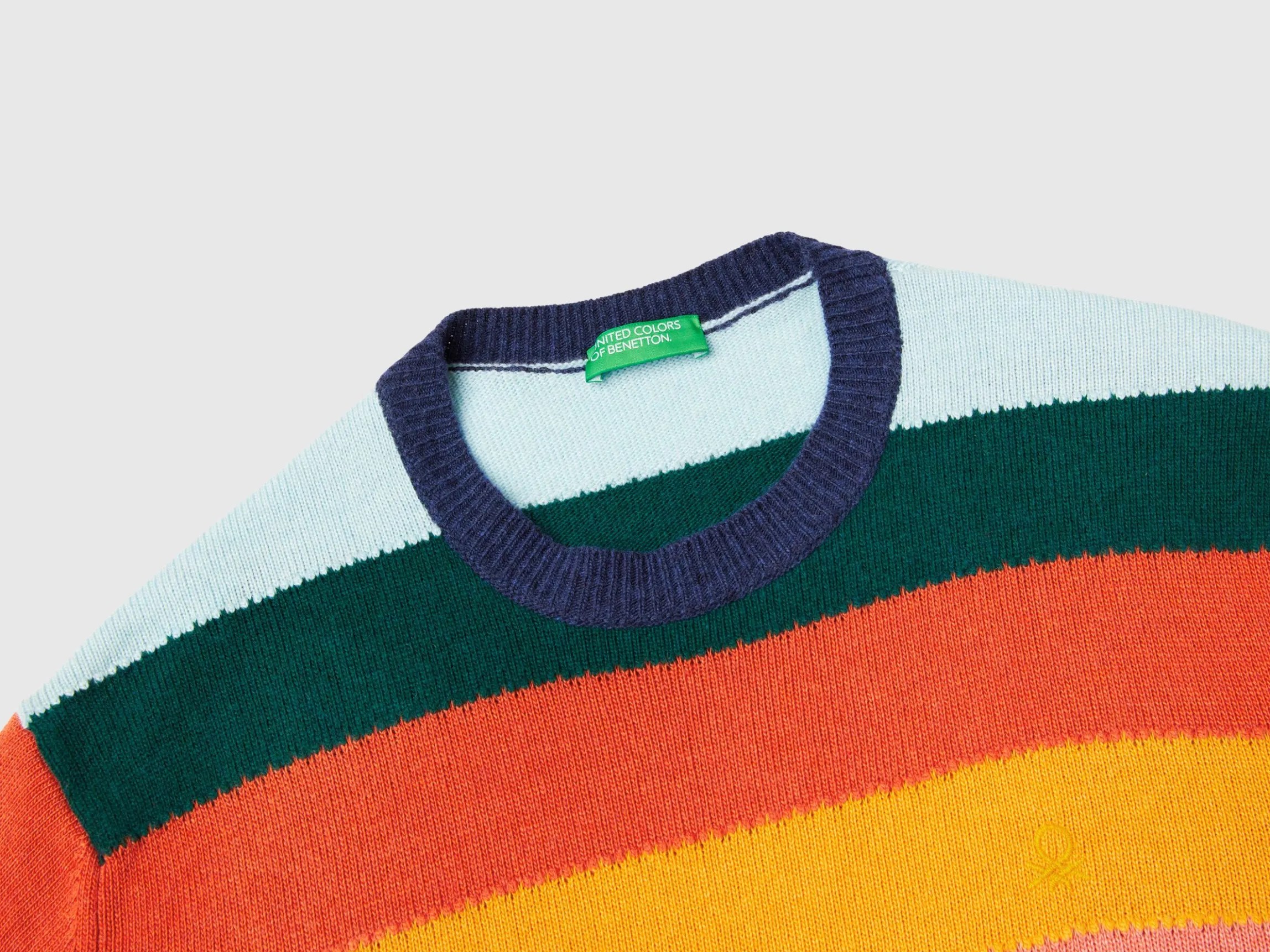 Sweater with multicolor stripes