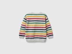 Sweater with multicolored stripes